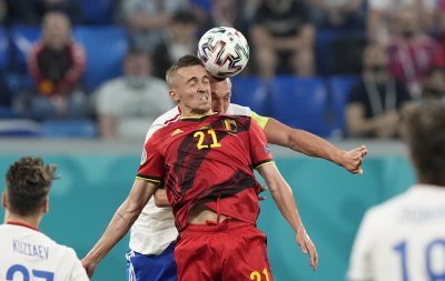 Евро 2020 приключи за защитник на Белгия след тежък сблъсък на терена
