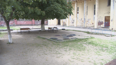 Нови спортни площадки за училища в Пловдив