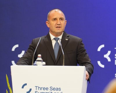 Радев: Инициативата "Три морета" става все по-разпознаваема в глобален план