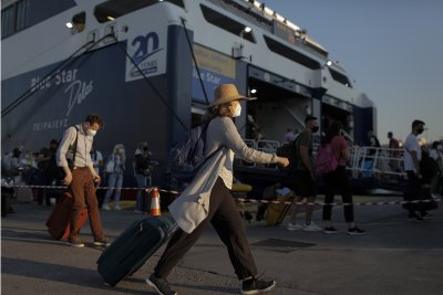 Нови ковид разпоредби за пътуване до и от гръцките острови