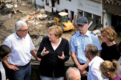 Меркел: Немският език не стига да се опишат опустошенията