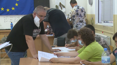 В 48 СИК в Благоевград за половин час приключи преброяването на разписките