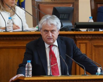 Изслушaха Рашков и Кацаров в парламента
