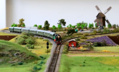 Уникални макети показват железниците в умален мащаб (Снимки)