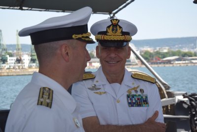 Командирът на италианските ВМС е на посещение във Варна
