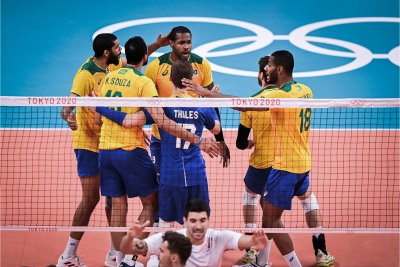 Бразилия победи Франция във волейболен трилър