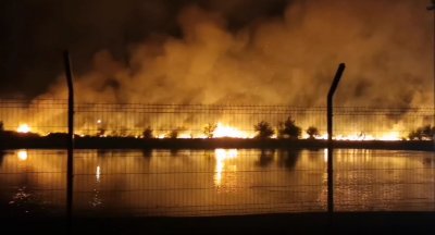 Овладян е големият среднощен пожар който заплашваше пловдивското село Кадиево Огънят