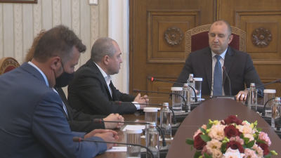 Президентът Румен Радев започва втори цикъл консултации с парламентарно представените