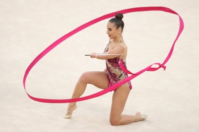 Гимнастичката Катрин Тасева ще остане в залата, но като треньор