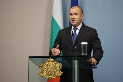 Държавният глава Румен Радев днес ще посети Болярово и Тополовград В