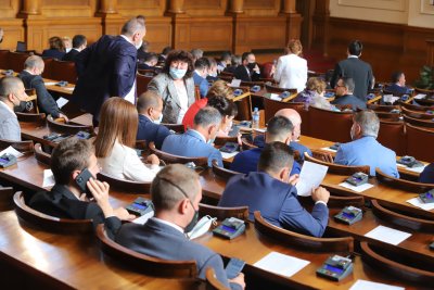 Депутатите решиха служебният министър председател Стефан Янев да бъде изслушан