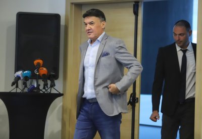 Шефът на БФС Борислав Михайлов се яви в Софийската районна
