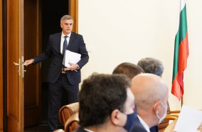 Министър председателят Стефан Янев и членовете на Министерския съвет представят отчет