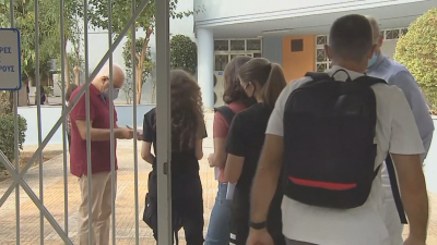 Първи учебен ден в Гърция - как новите ковид мерки засягат учениците там?