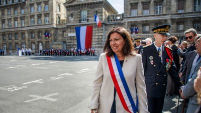 Кметът на Париж Ан Идалго обяви плановете си да се