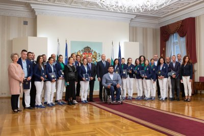 Президентът удостои с Почетен знак олимпийските и параолимпийските ни медалисти