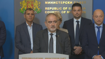 Премиерът Стефан Янев разговаря с ръководството на браншова камара Пътища