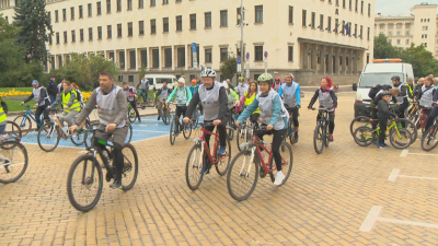 Световният ден без автомобили беше отбелязан с велопоход в София Десетки