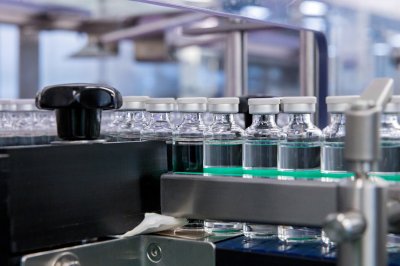България купува 10 000 дози от ваксината на "Санофи"