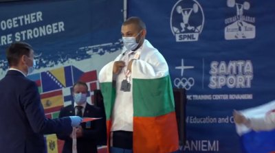Три сребърни медала за България на Еврошампионата по щанги за младежи