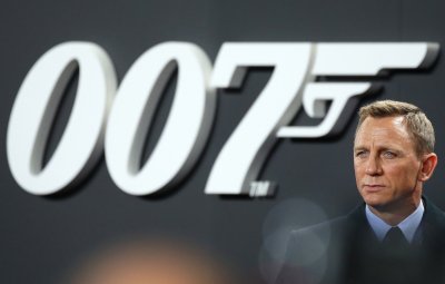 Смъртта може да почака новият филм за агент 007