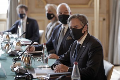 Американският държавен секретар Антъни Блинкен пристигна във Франция за участие