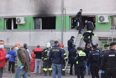 7 загинали при пожар в ковид-болница в Румъния