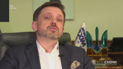 Уволниха шефа на украинска банка след сбиване с разследващи журналисти