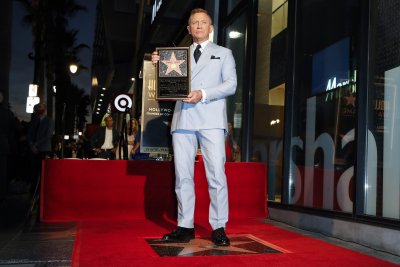 007 на Алеята на славата: Даниел Крейг вече има звезда на булевард "Холивуд"