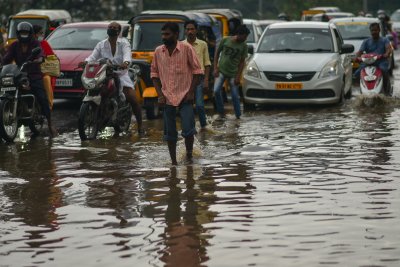 Най малко 24 души са загинали при наводнения в Южна Индия