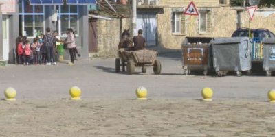 Мобилен имунизационен кабинет започна работа в сливенското село Градец Кабинетът