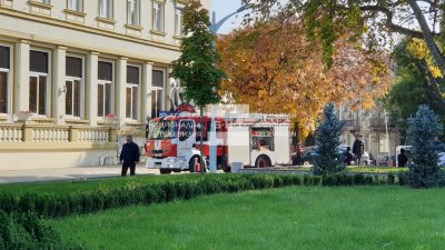 Евакуираха служители на казино в голям хотел в Пловдив заради