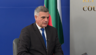 За втори път служебният министър председател Стефан Янев участва в рубриката