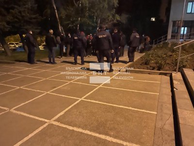 28 мигранти бяха заловени тази вечер в град Лясковец Сред