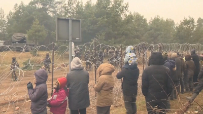 Над 4000 бежанци остават на границата между Беларус и Полша