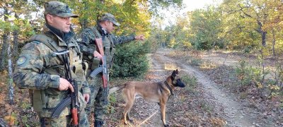 Военнослужещи от Сухопътните войски изпълняват дейности с 20 единици техника