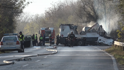 Какви са причините за тежката катастрофа с жертва на пътя София - Варна?