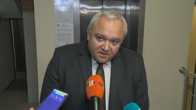 Служебният правосъден министър Иван Демерджиев е внесъл в прокурорската колегия