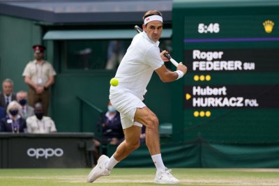 Треньорът на Федерер е скептечиен за участието му на Australian Open