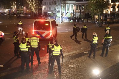 15 арестувани в Нидерландия на протести срещу частичното затваряне