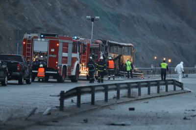 46 души загинаха след като автобус се запали и изгоря