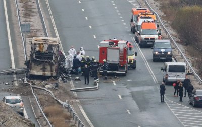 Трагедия на АМ "Струма": Пътнически автобус се запали, загинали са 45 души