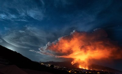 Локдаун в Ла Палма заради опасните изпарения от изригналия вулкан