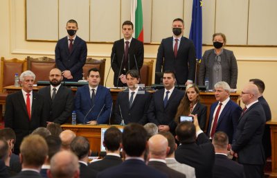 12 нови депутати положиха клетва в началото на днешното заседание