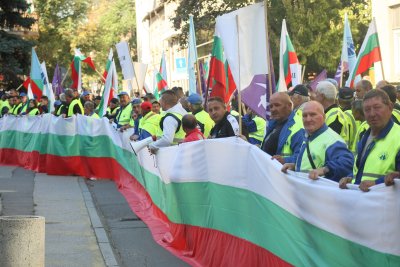 "Автомагистрали-Черно море" излизат на протест пред регионалното министерство