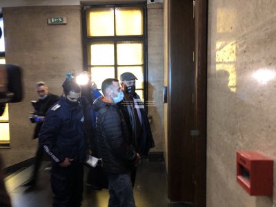 Бойко Рашков се срещна с обвиняемия за "Хемус" преди разпита му в СГП