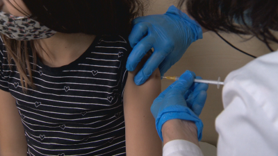 Ваксинирането на деца започна и в София, имунизации се правят на 4 места
