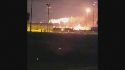 Пожар в рафинерия в Тексас, има пострадали
