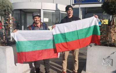 Алберт Попов и Камен Златков се прибраха у дома доволни от успеха