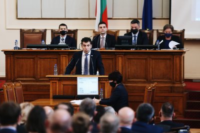 Народните представители одобриха зеления сертификат да стане задължителен за достъп